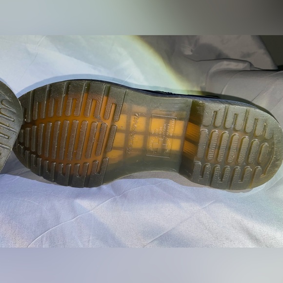 🛑(Sold!) Dr. Martens Original 1460 Smooth Leather 8Eye Lace Up Boots, Size 7 - Picture 6 of 15